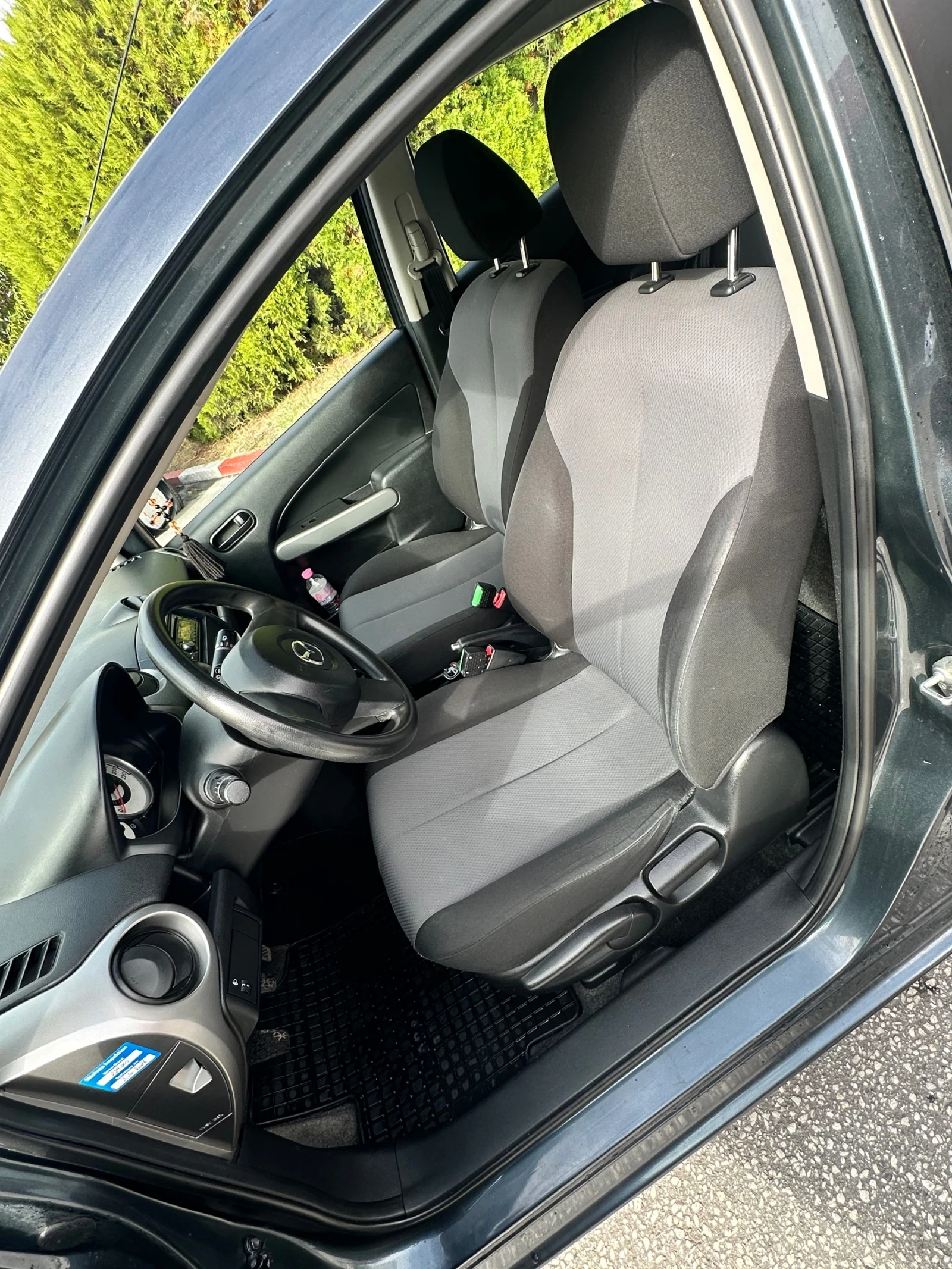 Mazda 2, снимка 10 - Автомобили и джипове - 56659638