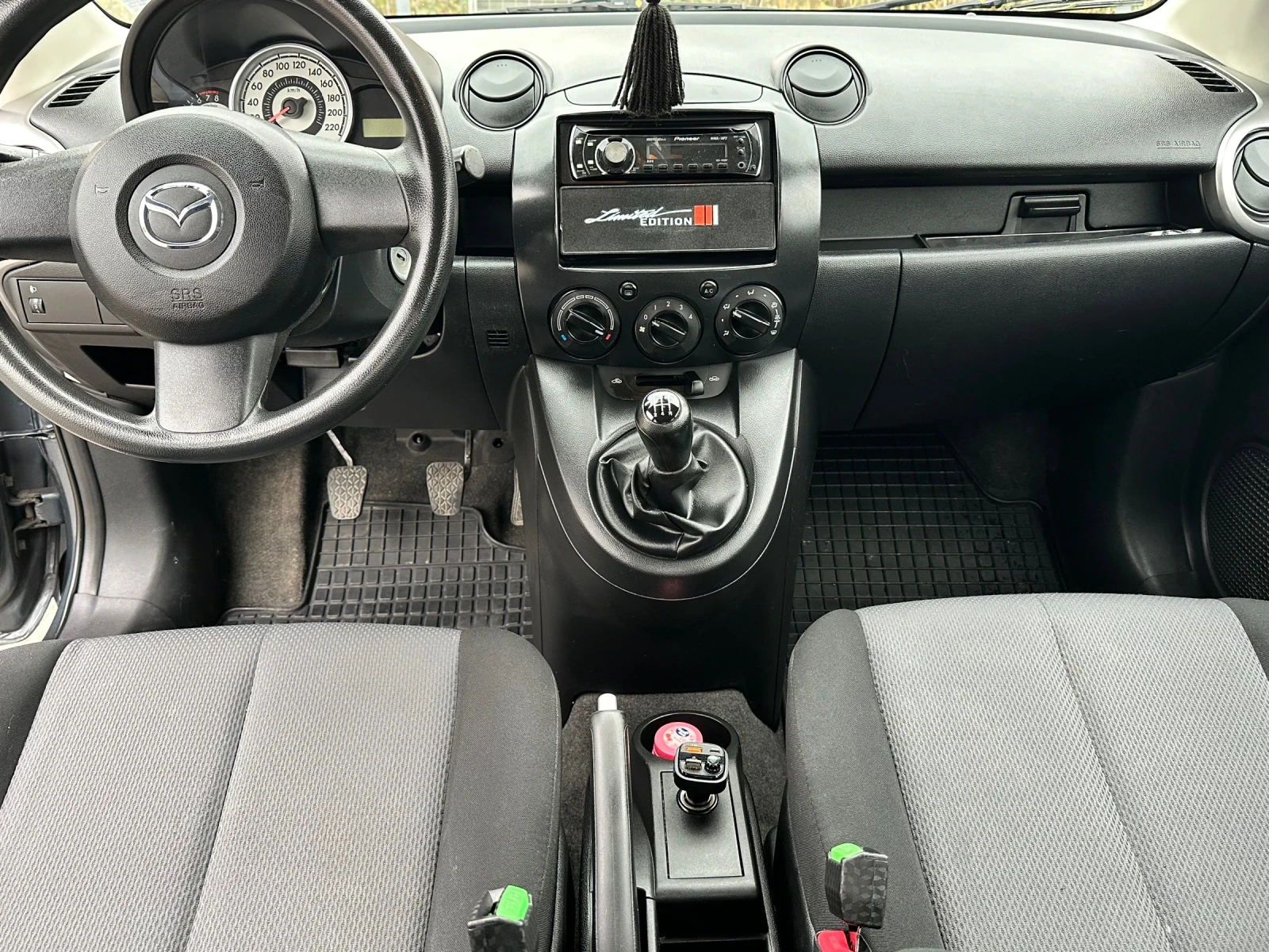 Mazda 2, снимка 4 - Автомобили и джипове - 56659638