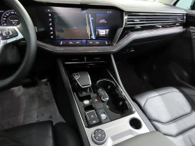 VW Touareg PREMIUM* 3.0* TDI* ОБДУХ* 360* КАМЕРИ* ПОДГРЕВ* , снимка 12