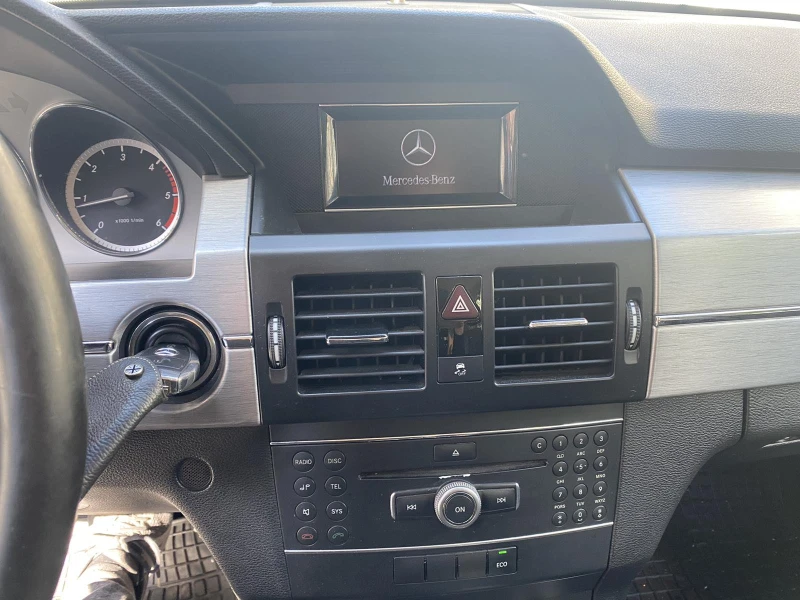 Mercedes-Benz GLK 4MATIC , снимка 8 - Автомобили и джипове - 47319197