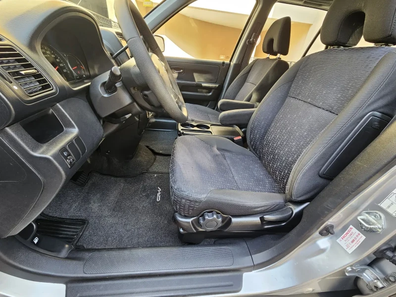 Honda Cr-v 2.0 i-Vtec 4x4 Facelift Automat, снимка 6 - Автомобили и джипове - 48138588