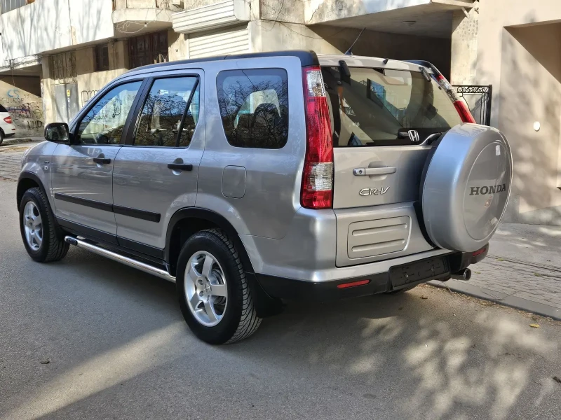 Honda Cr-v 2.0 i-Vtec 4x4 Facelift Automat, снимка 5 - Автомобили и джипове - 48138588