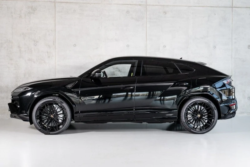 Lamborghini Urus SE / B&O / PANO / NEW, снимка 4 - Автомобили и джипове - 49740651