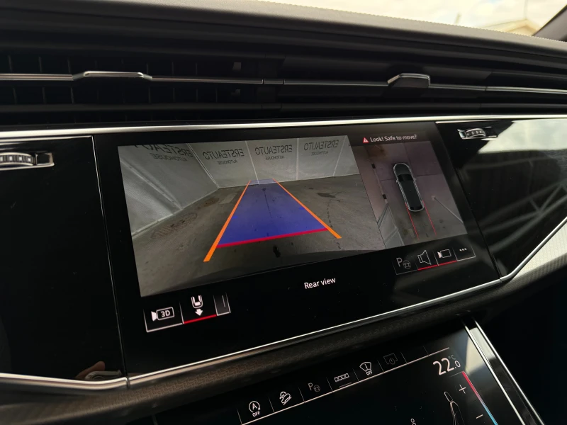 Audi RSQ8 PERFORMANCE HEAD UP PANO 360 CAMERA B&O, снимка 11 - Автомобили и джипове - 52051383