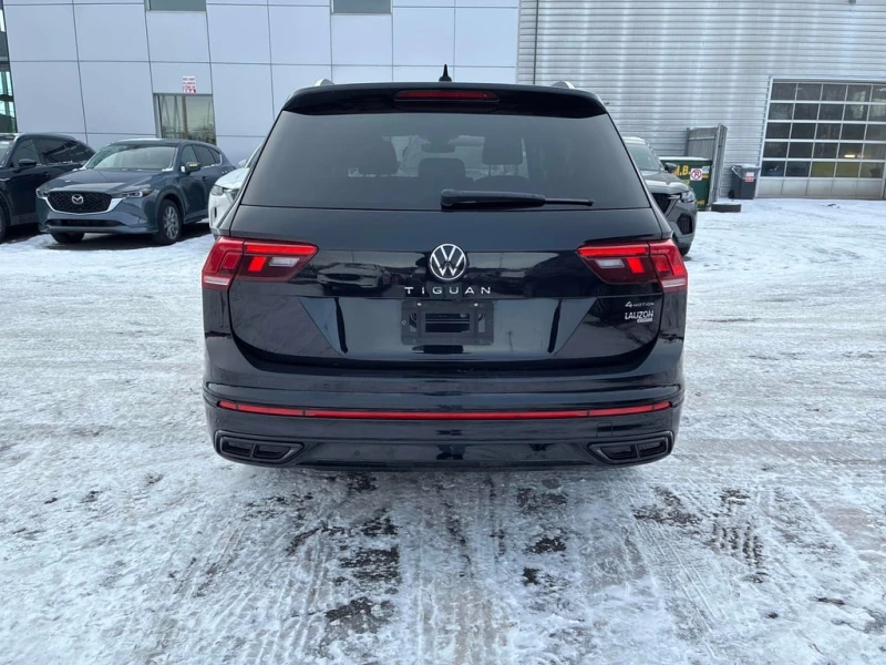 VW Tiguan * Comfortline R Line Black Edition * CARFAX * БЕЗ , снимка 4 - Автомобили и джипове - 52691000