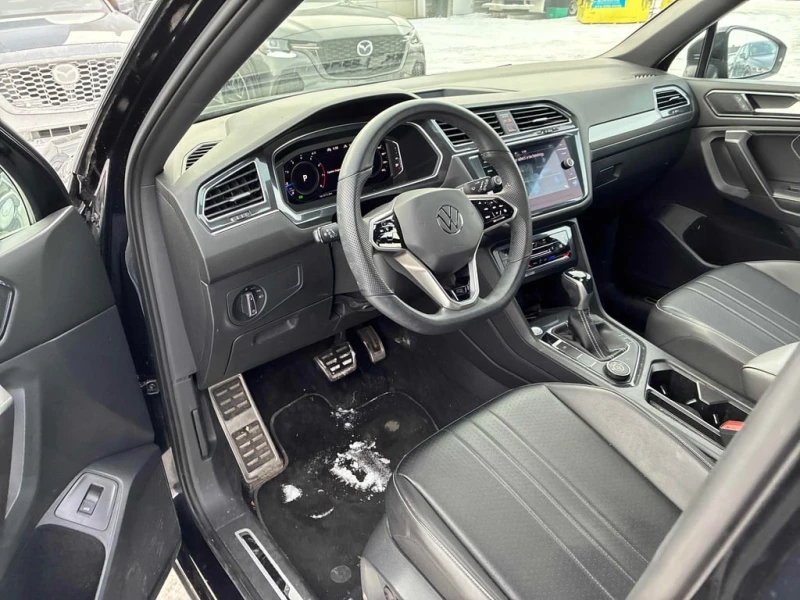 VW Tiguan * Comfortline R Line Black Edition * CARFAX * БЕЗ , снимка 5 - Автомобили и джипове - 52691000
