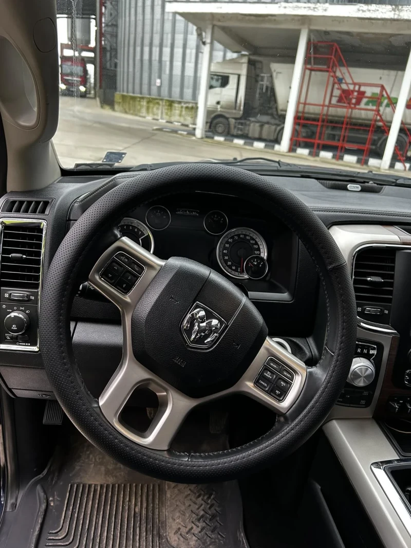 Dodge RAM 1500, снимка 15 - Автомобили и джипове - 53513221