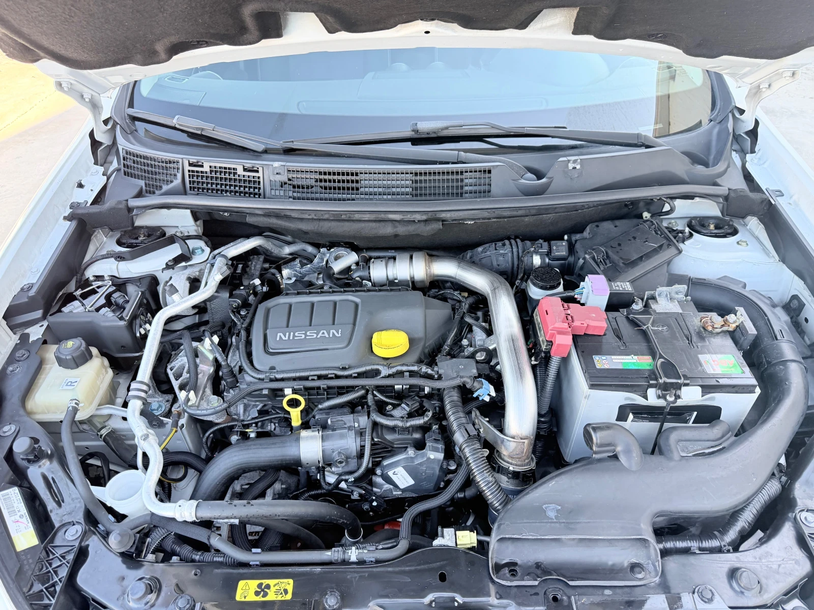 Nissan Qashqai 1.6dci 131k.c * N-TEC* Navi* PANORAMA* UNIKAT* , снимка 17 - Автомобили и джипове - 47626043