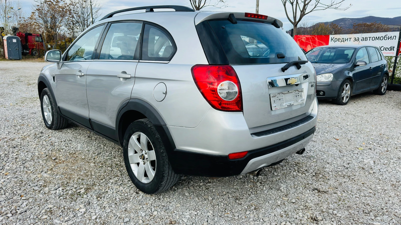 Chevrolet Captiva 2.4i-136kc-газов-7 места-4х4 - изображение 5