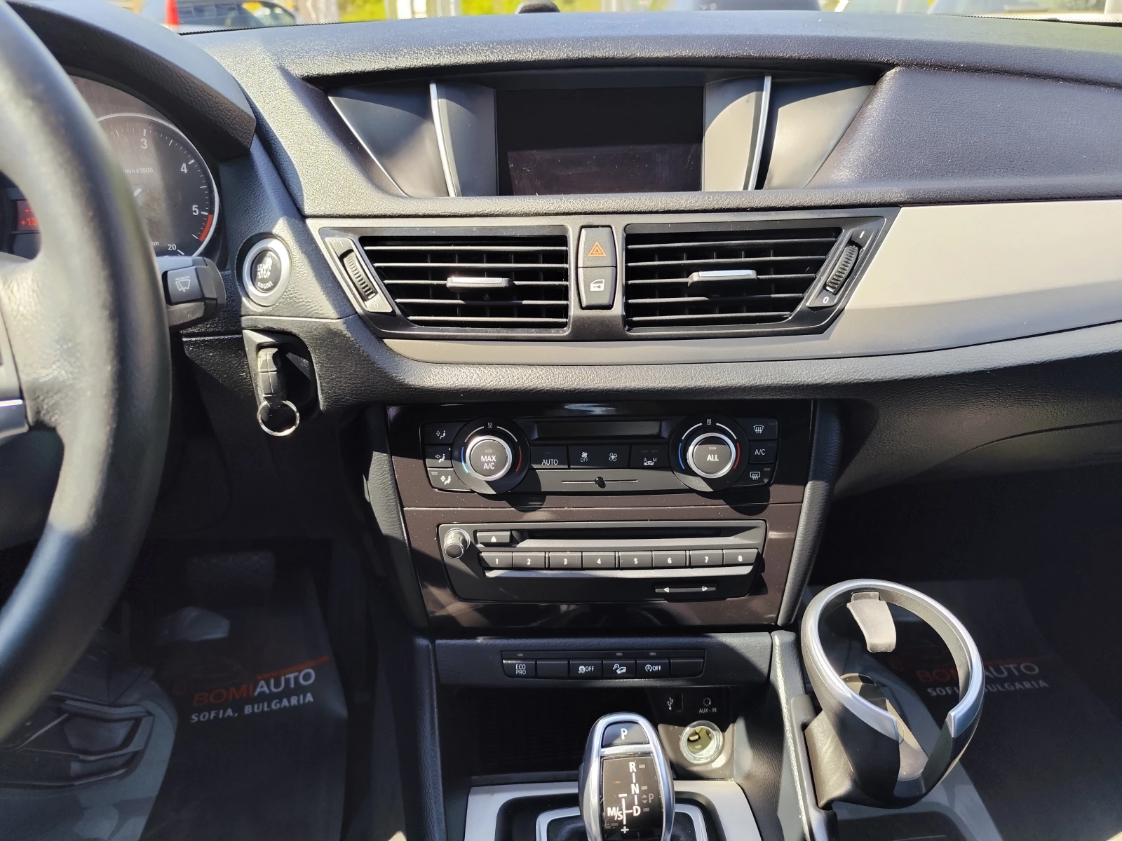 BMW X1 2.0D* xDrive* АВТОМАТИК* 4X4* EURO-5B* NAVI* КОЖА - изображение 9