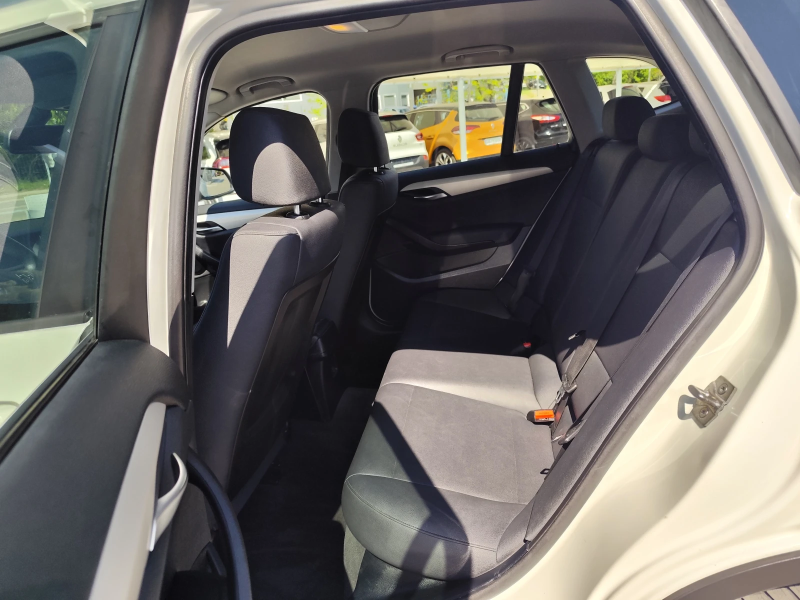 BMW X1 2.0D* xDrive* АВТОМАТИК* 4X4* EURO-5B* NAVI* КОЖА - изображение 10
