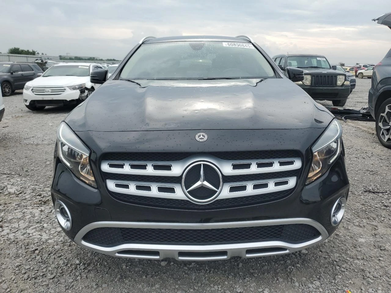 Mercedes-Benz GLA 250  - изображение 6