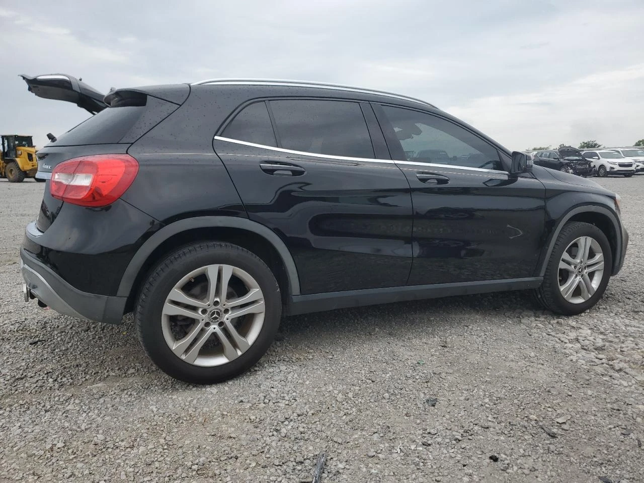Mercedes-Benz GLA 250  - изображение 5