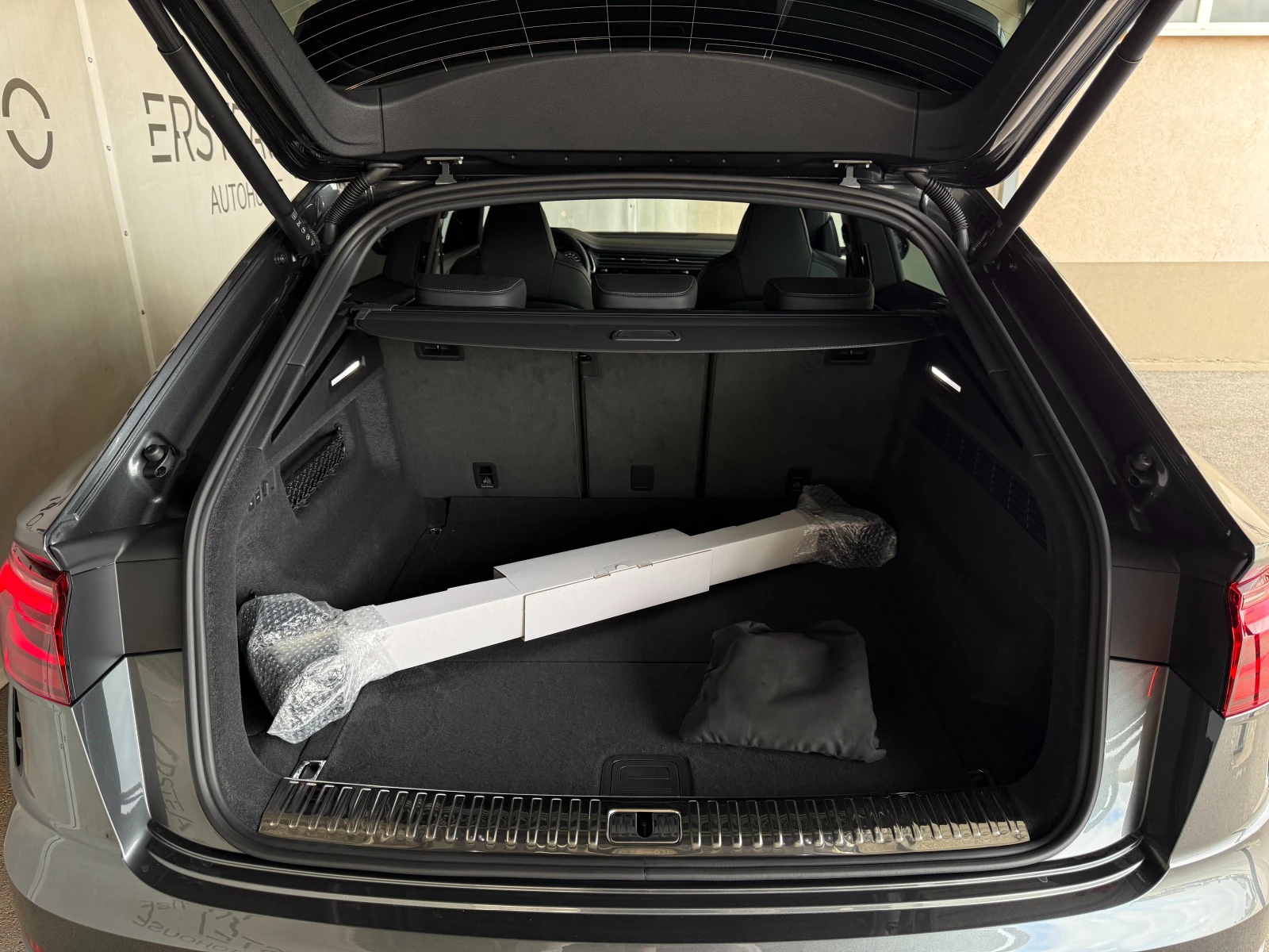 Audi RSQ8 PERFORMANCE HEAD UP PANO 360 CAMERA B&O | Mobile.bg   16