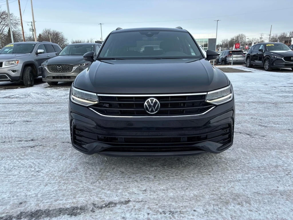 VW Tiguan * Comfortline R Line Black Edition * CARFAX * БЕЗ  - изображение 6