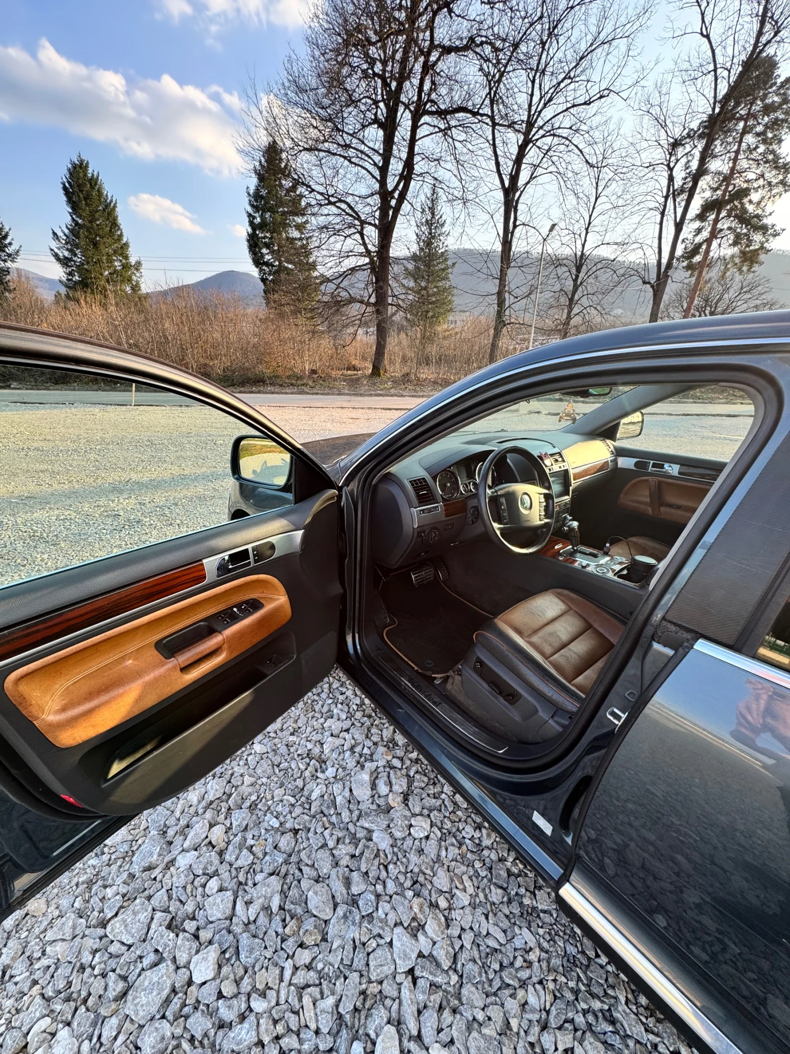 VW Touareg 4.2 V8 INDIVIDUAL, снимка 8 - Автомобили и джипове - 53884498