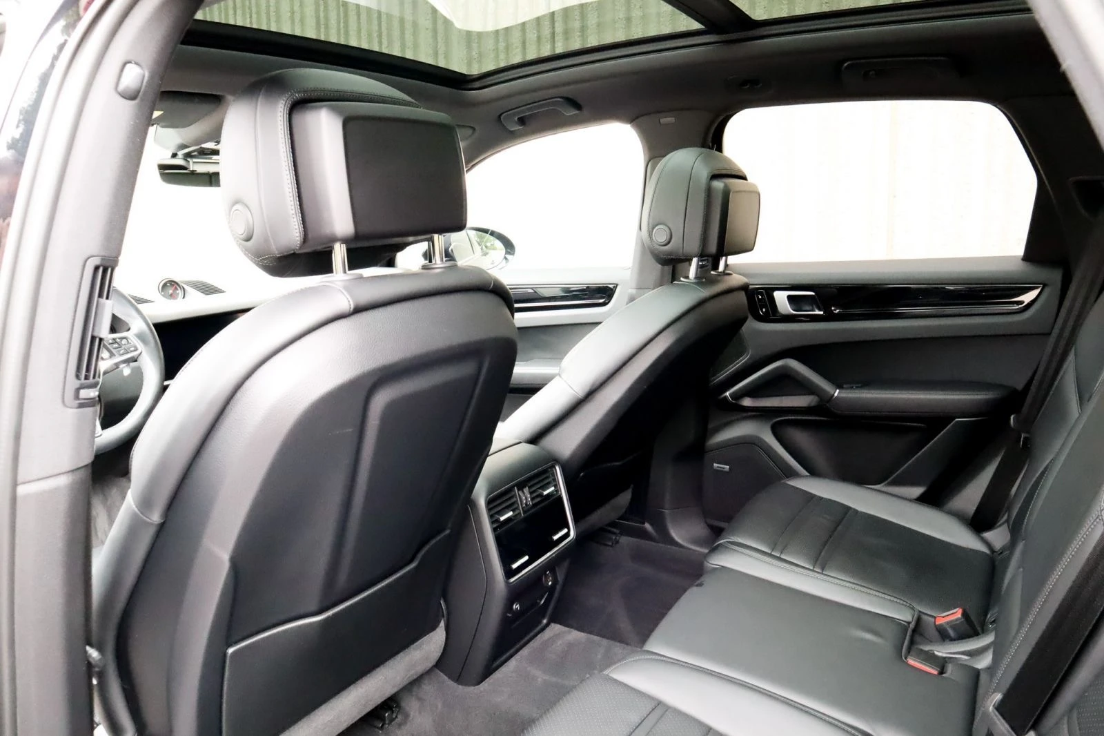 Porsche Cayenne, снимка 13 - Автомобили и джипове - 53984297