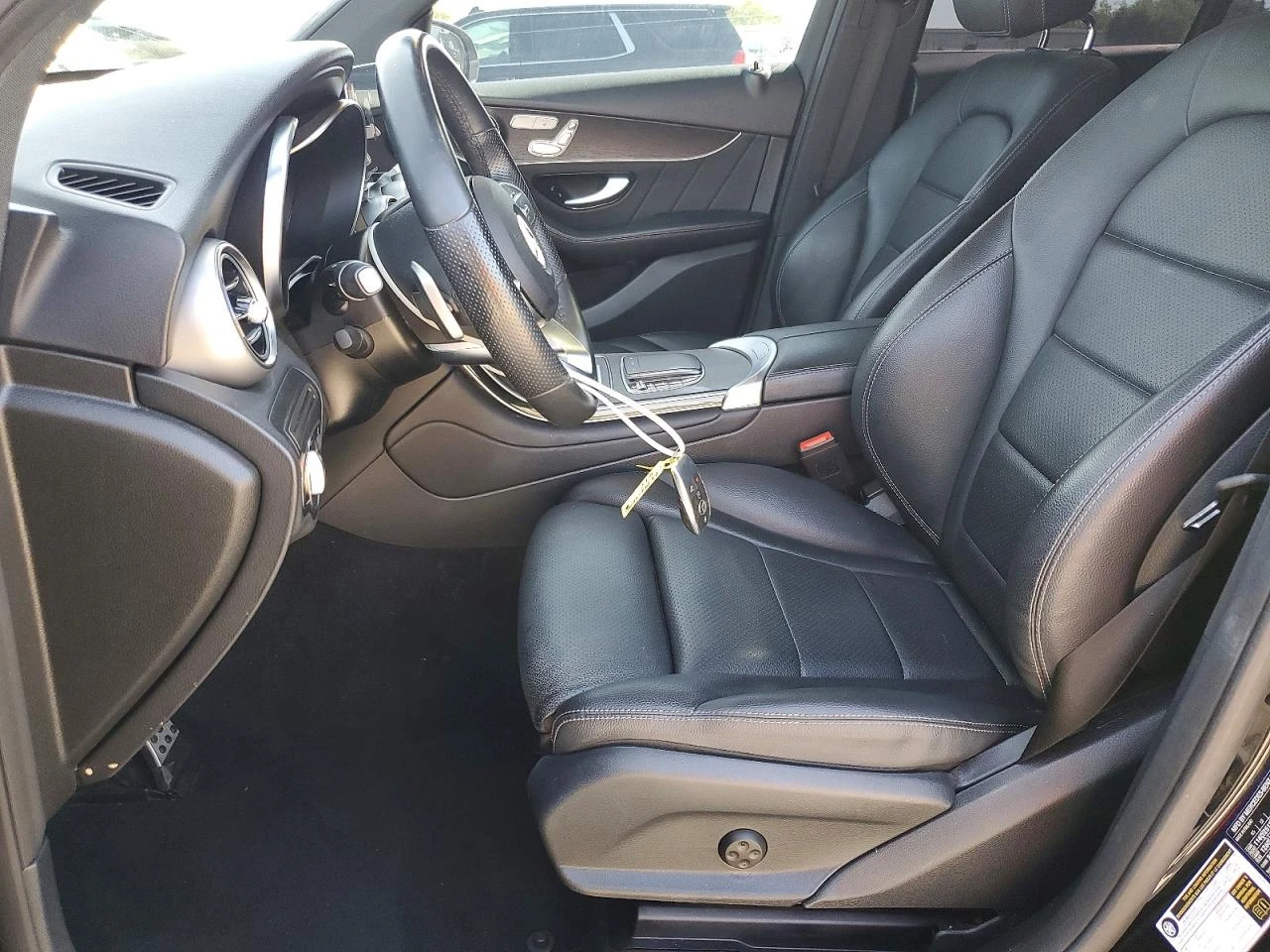 Mercedes-Benz GLC 300 2.0l 4Matic, снимка 7 - Автомобили и джипове - 54103164