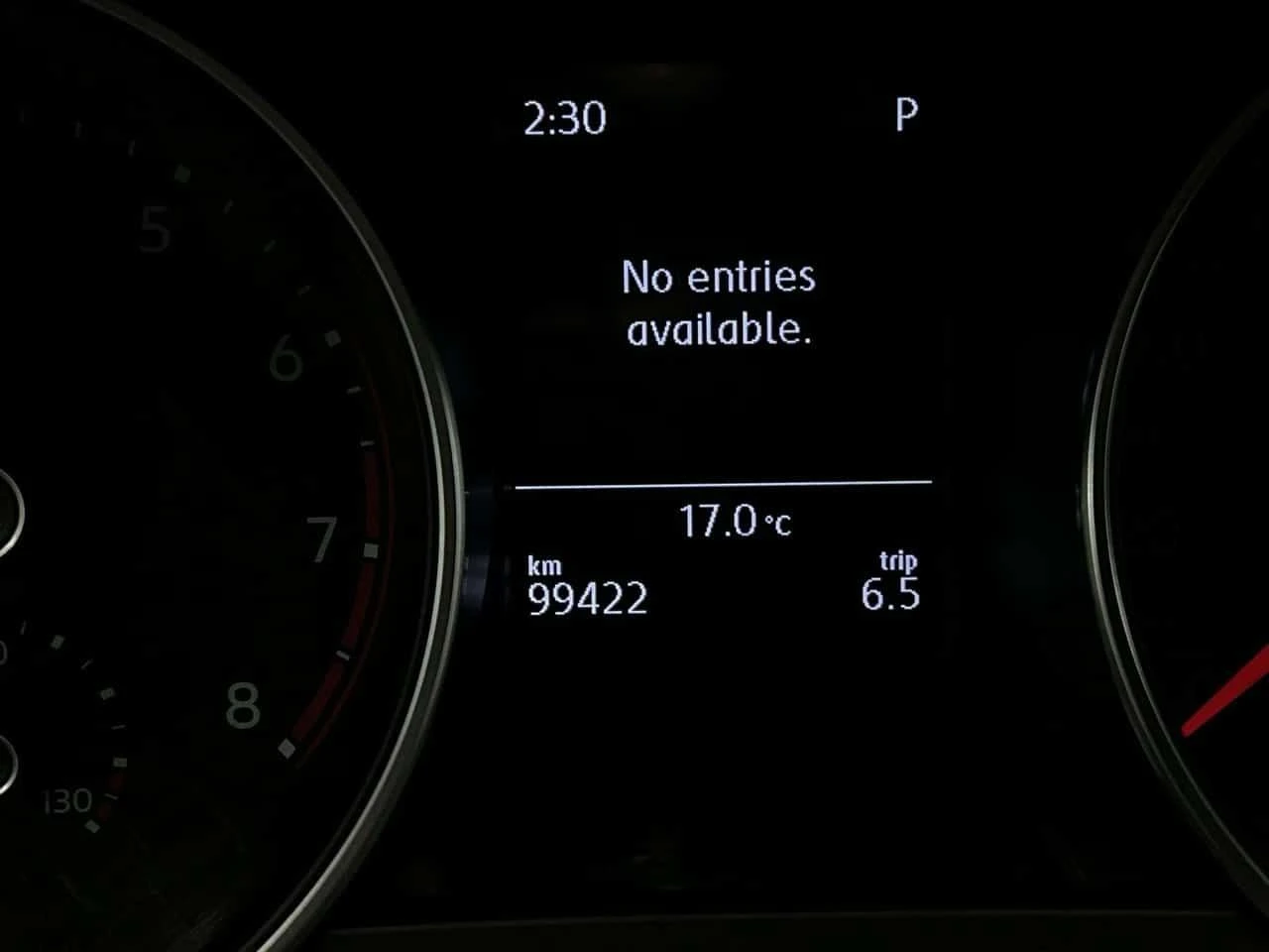 VW Tiguan AWD | LOW KMS! | HTD SEATS | CARPLAY | ALLOYS | A/, снимка 15 - Автомобили и джипове - 54456862