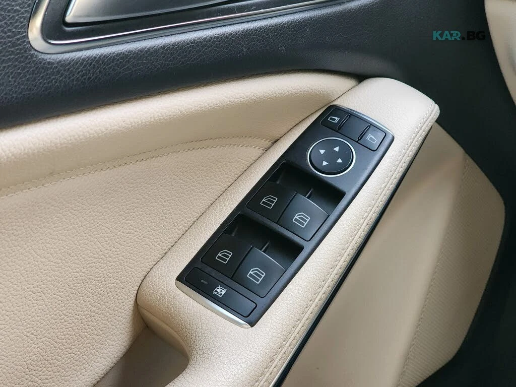 Mercedes-Benz GLA 250 4MATIC* АвтоКредит* (Цена до БГ) , снимка 15 - Автомобили и джипове - 54718147
