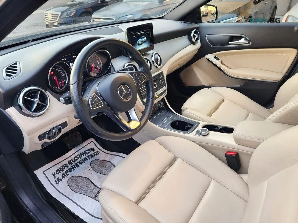 Mercedes-Benz GLA 250 4MATIC* АвтоКредит* (Цена до БГ) , снимка 6 - Автомобили и джипове - 54718147