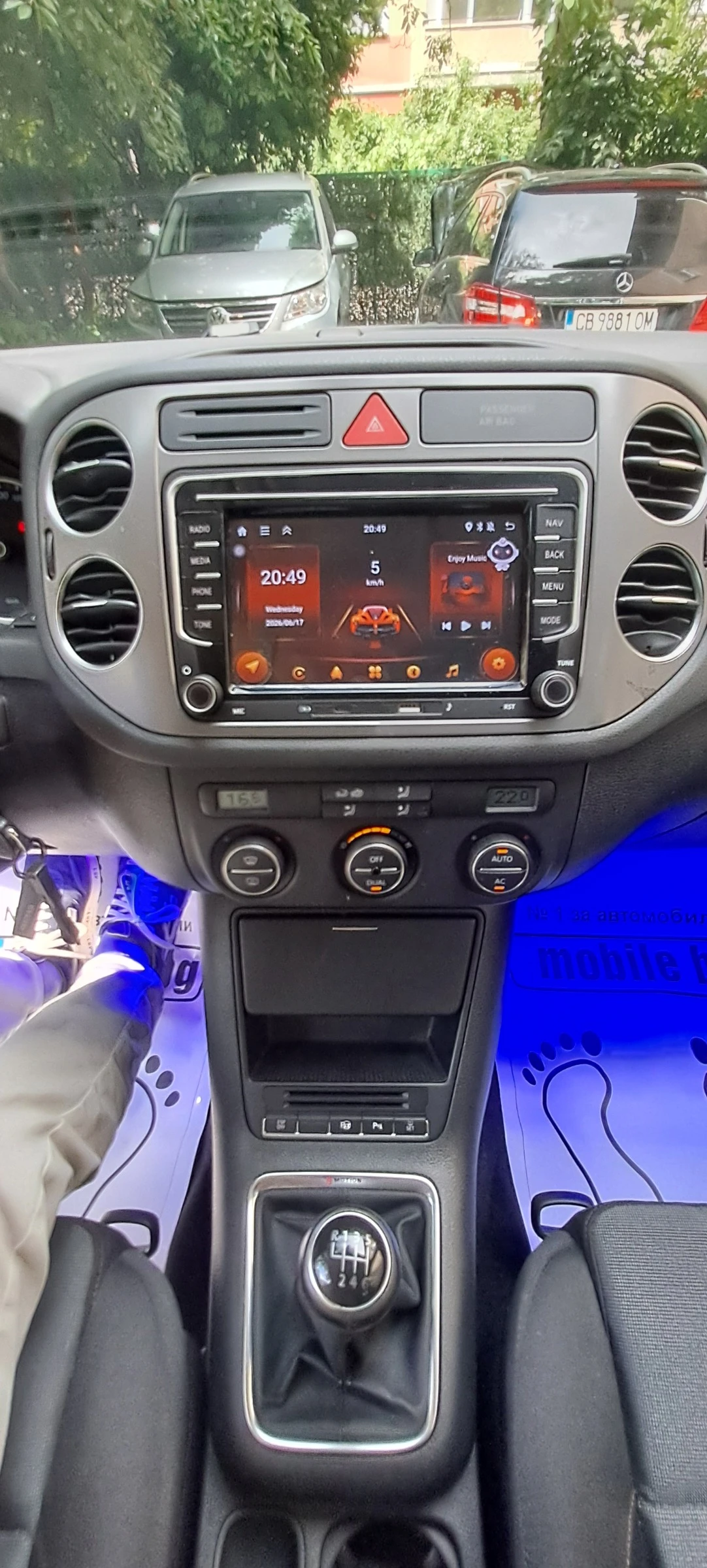 VW Tiguan 4X4 , снимка 12 - Автомобили и джипове - 54945086