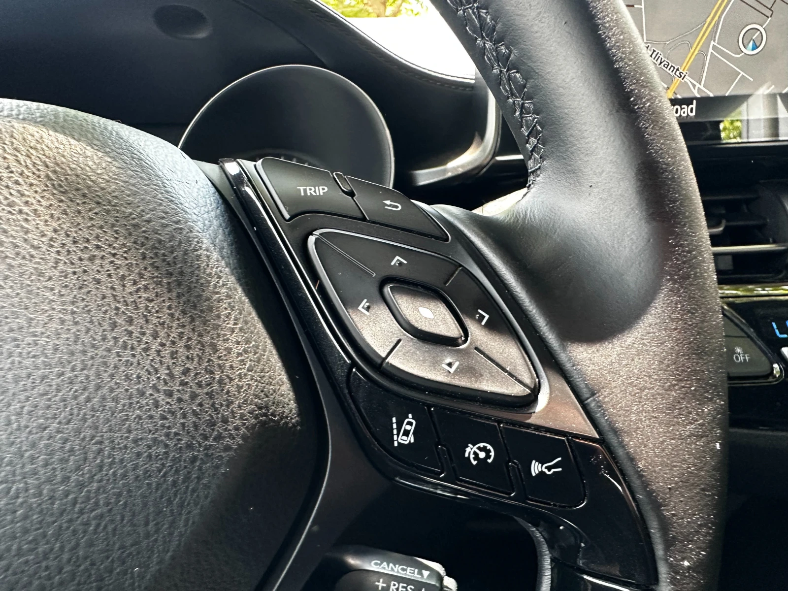 Toyota C-HR 1.8 Hybrid Dynamic/�������� | Mobile.bg � ����������� 17
