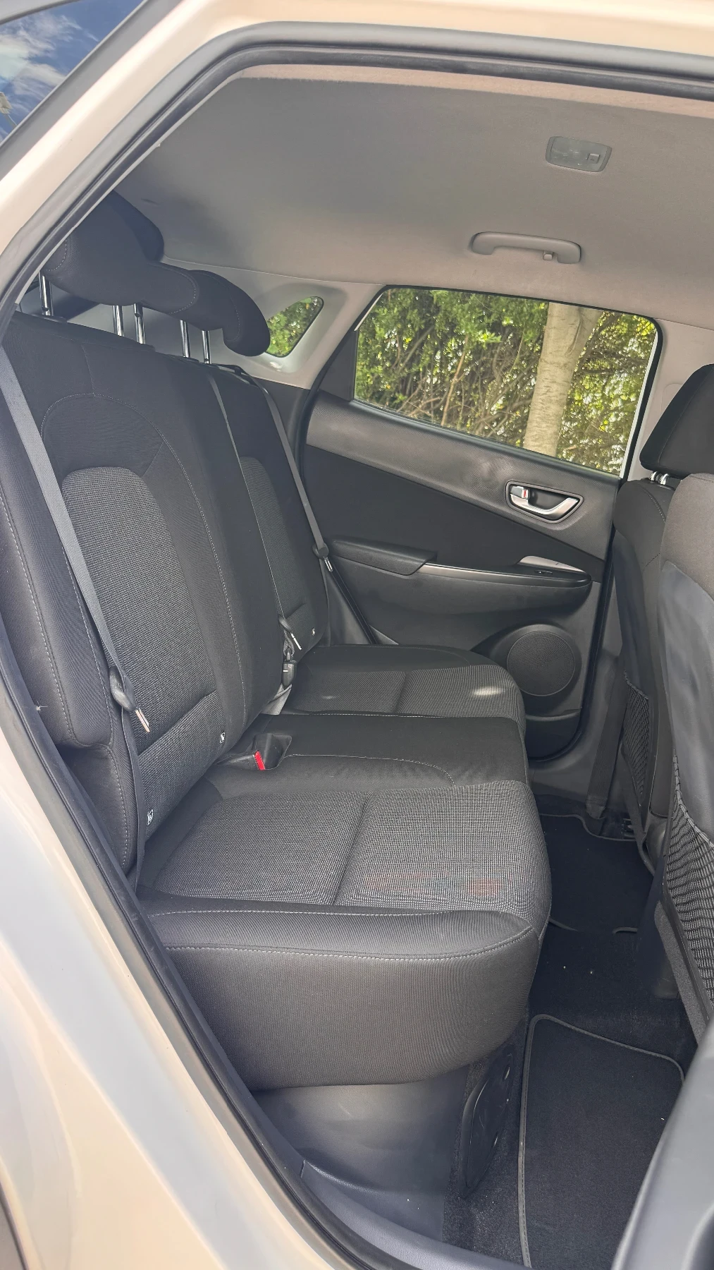 Hyundai Kona 1.6 Hybrid  - 87000км, снимка 9 - Автомобили и джипове - 55068038