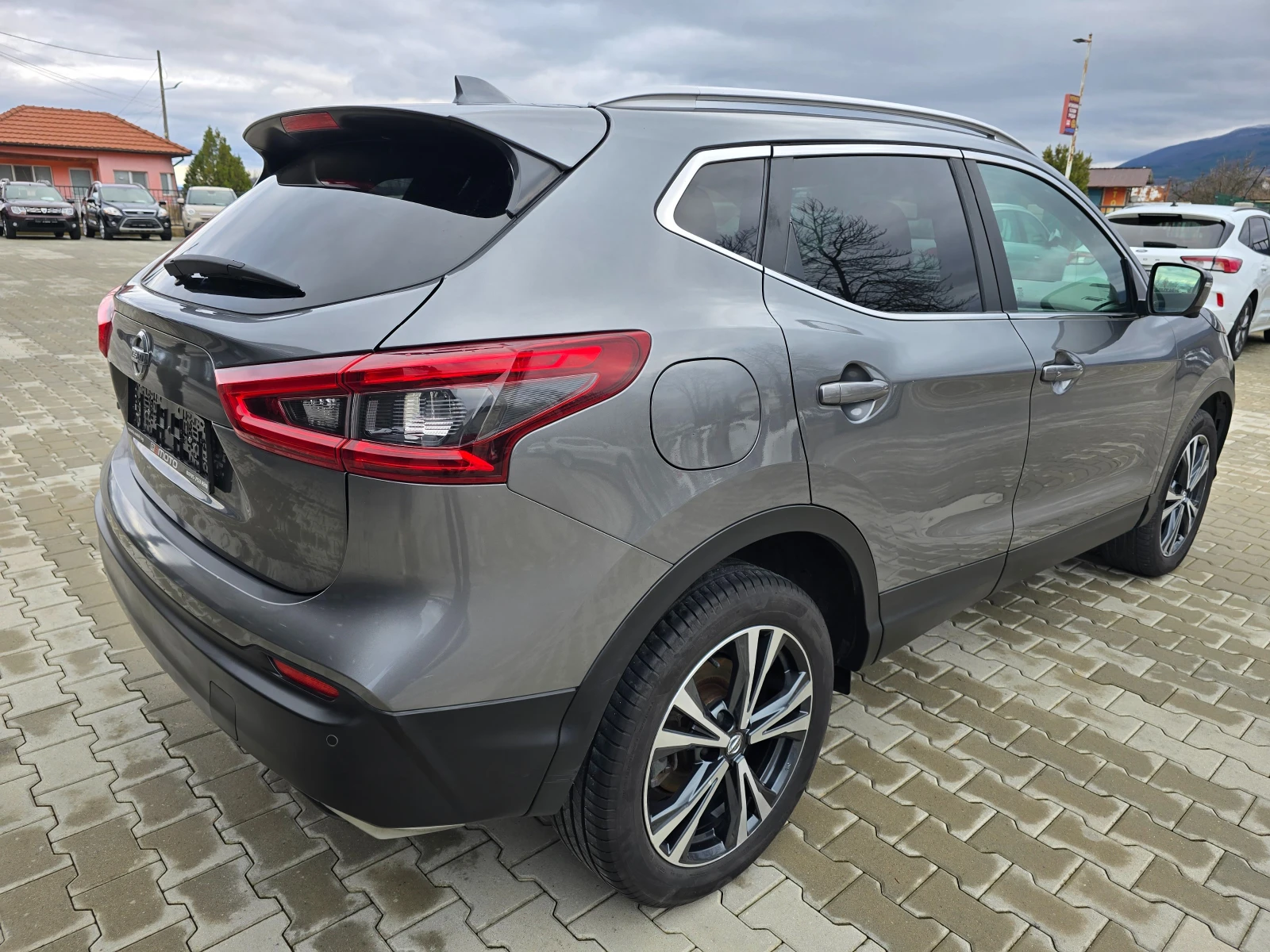 Nissan Qashqai 1.5DCI, Tekna, Face, Камера 360, 2019г., снимка 2 - Автомобили и джипове - 55085546