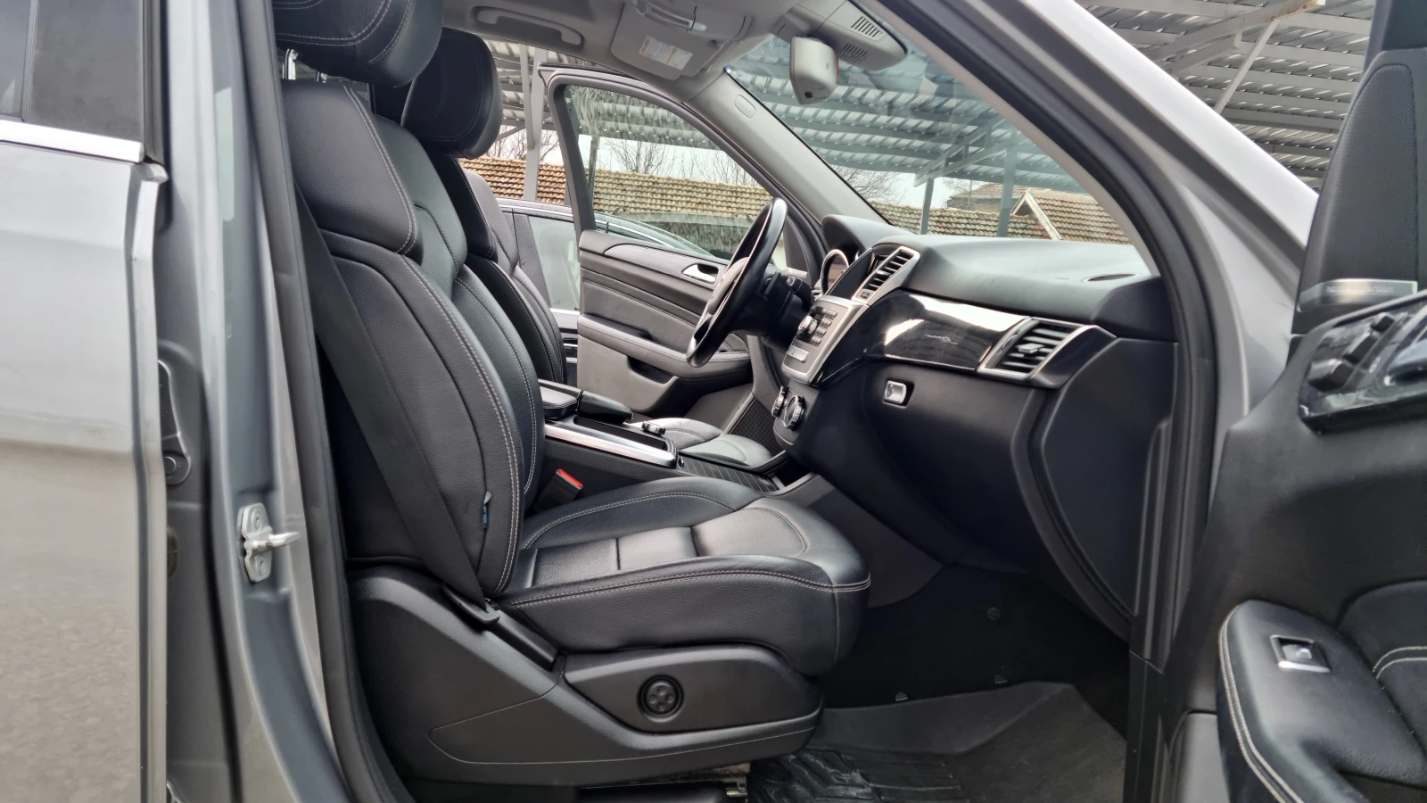 Mercedes-Benz ML 350 350 CDI/НА ПРУЖИНИ/AMG ПАКЕТ, снимка 13 - Автомобили и джипове - 55826265