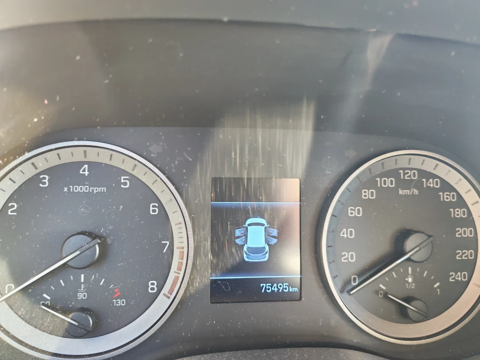 Hyundai Tucson 1.6 tgdi 4x4, снимка 8 - Автомобили и джипове - 56599364