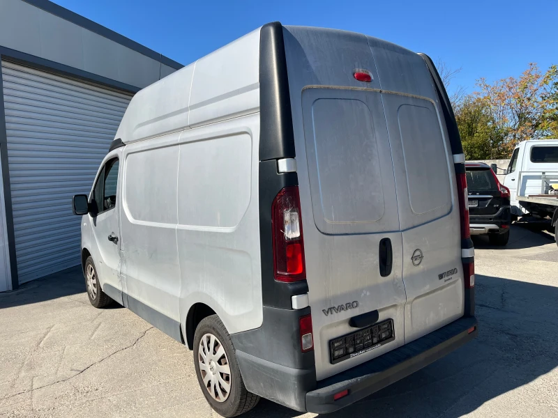 Opel Vivaro 1.6 Diesel, снимка 4 - Бусове и автобуси - 47606860