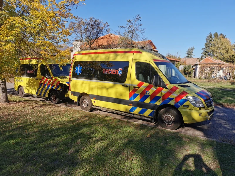 Mercedes-Benz Sprinter 319 V6 мотор, автомат, снимка 2 - Бусове и автобуси - 47739670