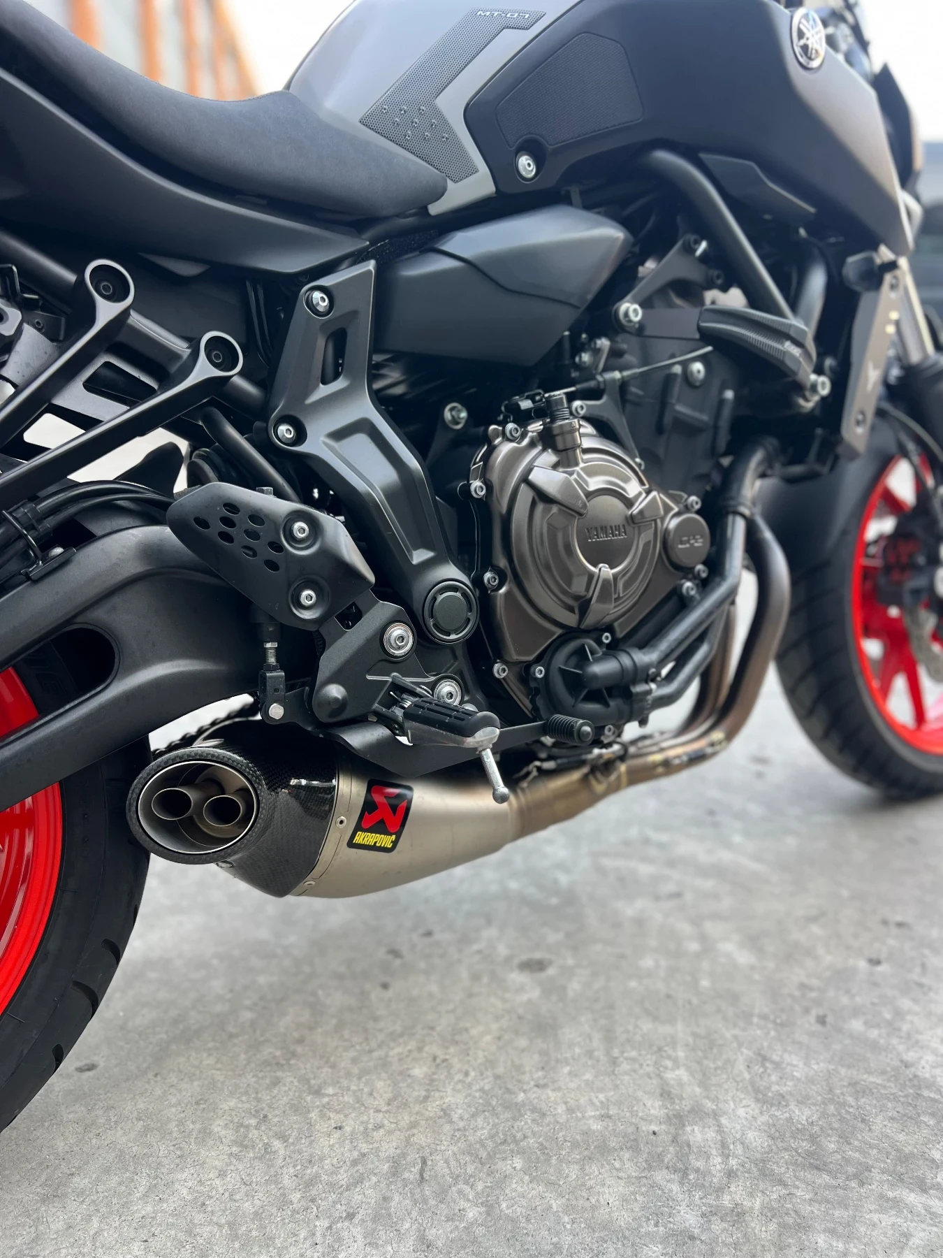 Yamaha Mt-07 Akrapovic, снимка 9 - Мотоциклети и мототехника - 54416083