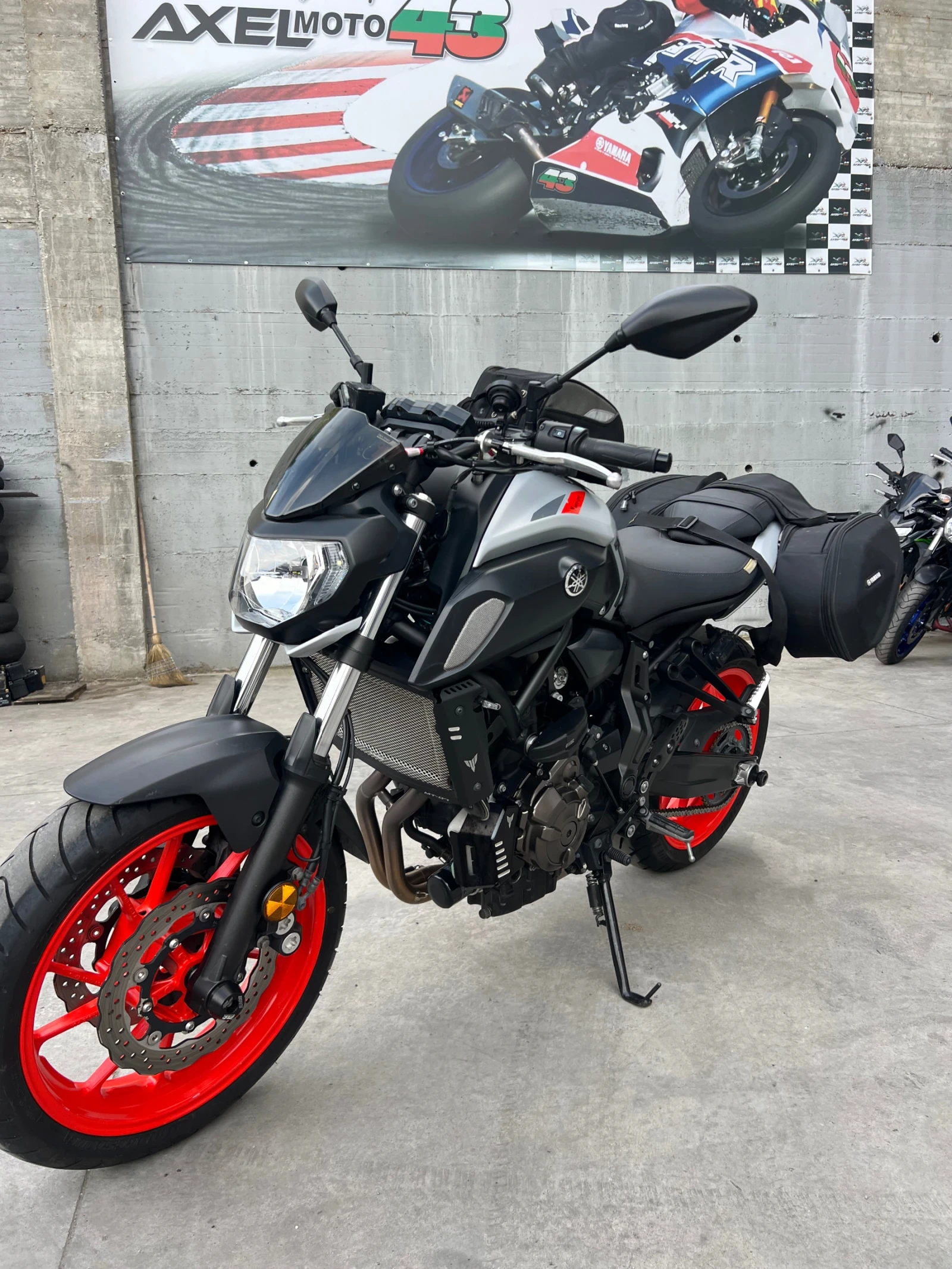 Yamaha Mt-07 Akrapovic, снимка 4 - Мотоциклети и мототехника - 54416083