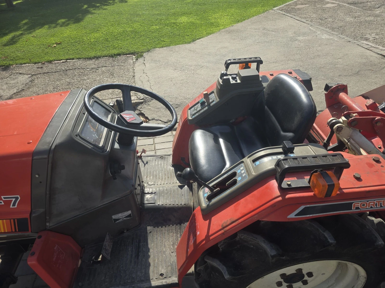 Трактор Yanmar F 7, снимка 3 - Селскостопанска техника - 55897038
