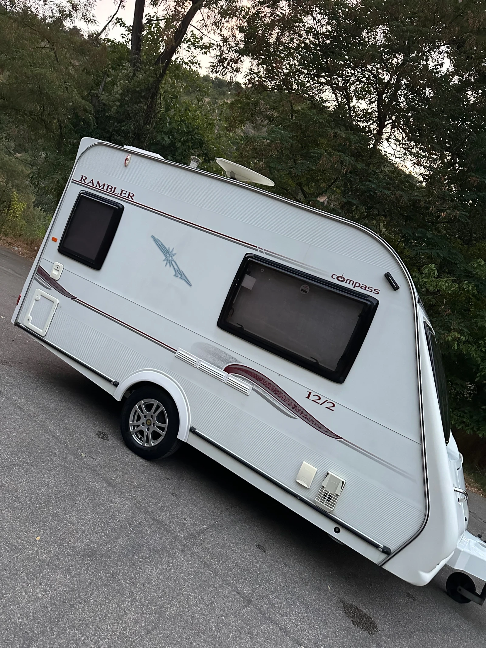 Каравана Compas RAMBLER 12/2, снимка 6 - Каравани и кемпери - 55841706