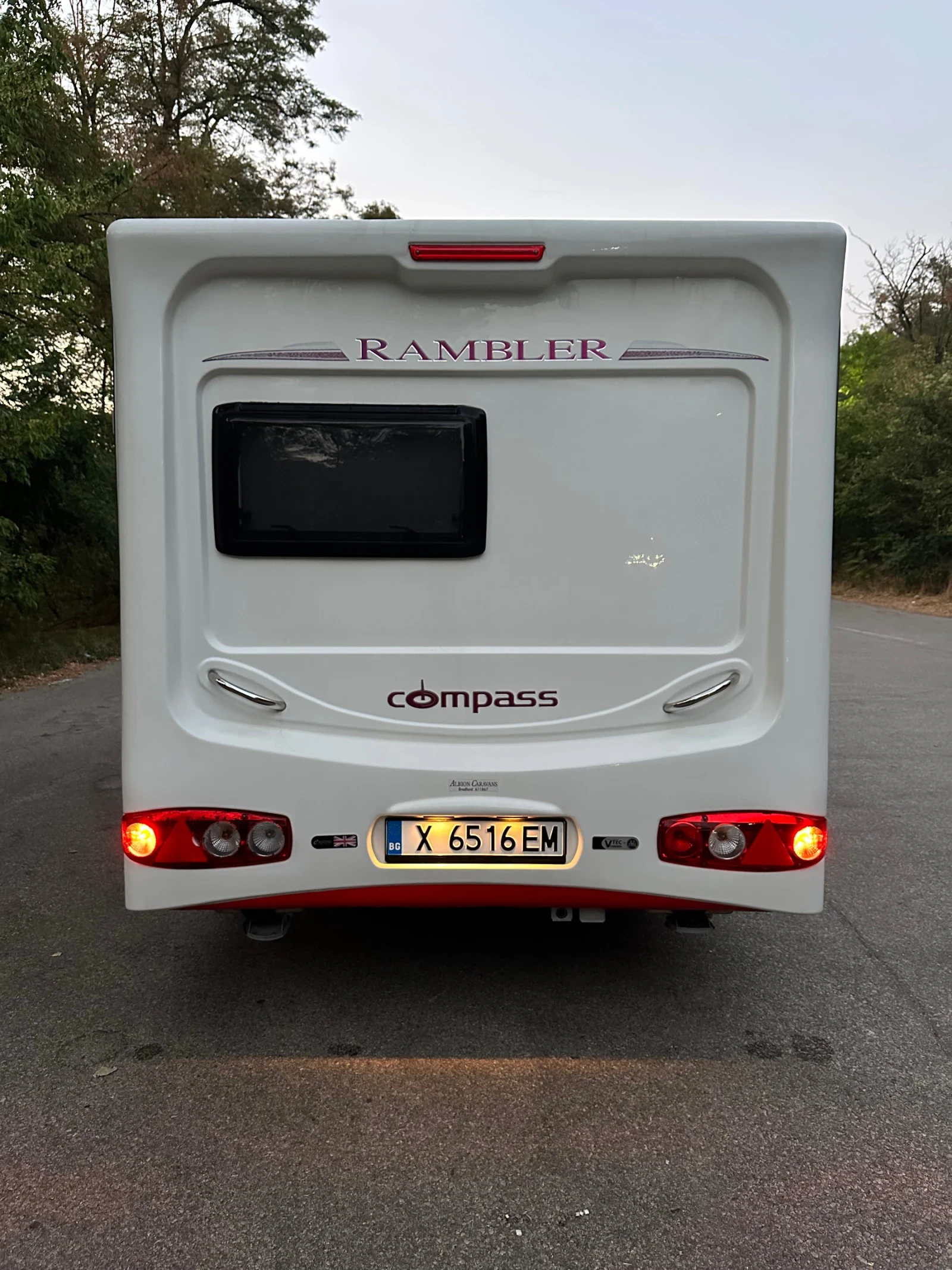 Каравана Compas RAMBLER 12/2, снимка 3 - Каравани и кемпери - 55841706