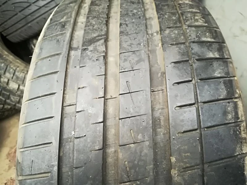 Гуми Летни 275/45R20, снимка 1 - Гуми и джанти - 20889757