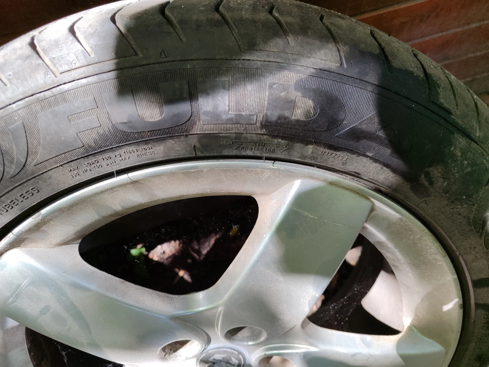    215/55R17 | Mobile.bg   6