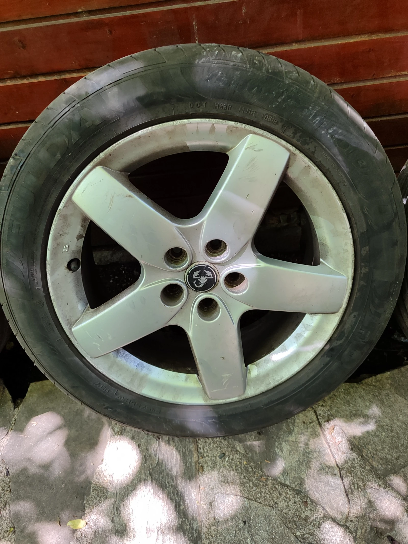    215/55R17 | Mobile.bg   2