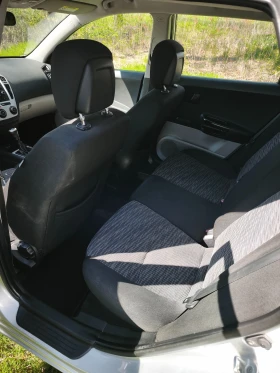 Kia Ceed 1, 4 /Газ, снимка 9