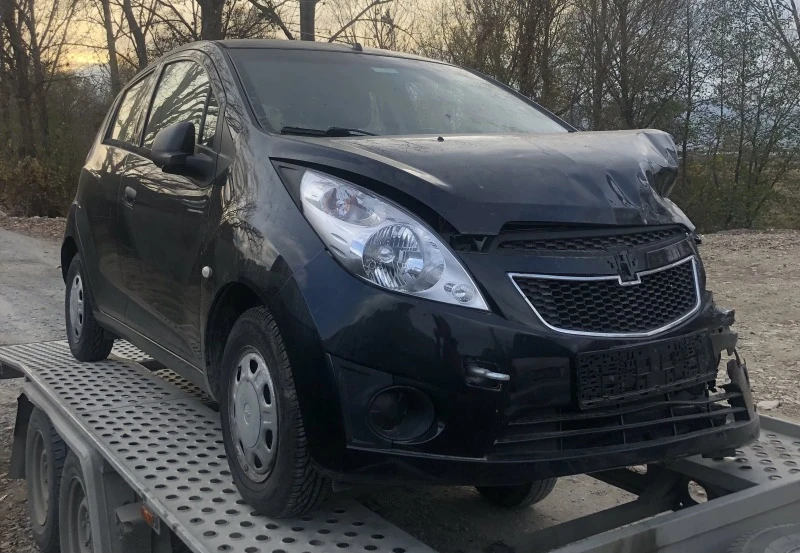 Chevrolet Spark 1.0 i 2 бр, снимка 1 - Автомобили и джипове - 38570495