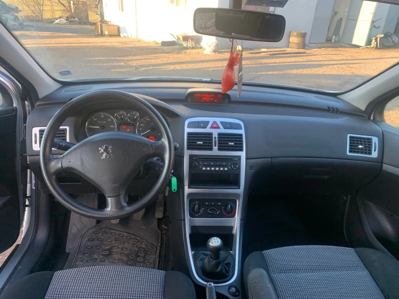 Peugeot 307 1.6HDI 109кс, снимка 7 - Автомобили и джипове - 39128218