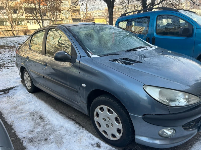 Peugeot 206  Седан, снимка 5 - Автомобили и джипове - 48571356