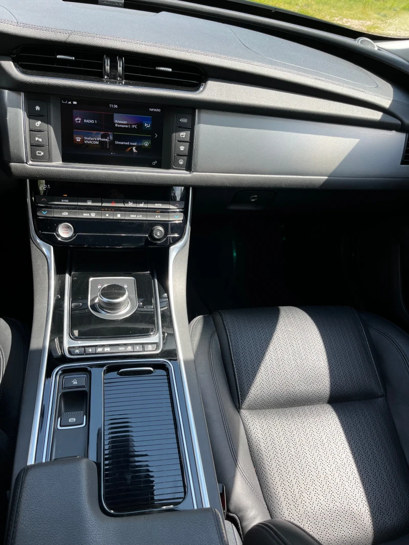 Jaguar Xf 2.0 d, снимка 9 - Автомобили и джипове - 50201562