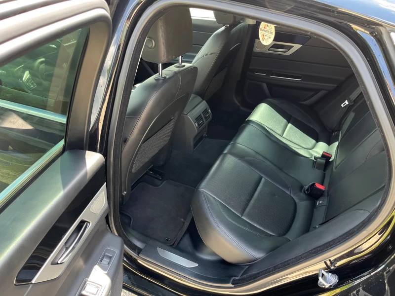 Jaguar Xf 2.0 d, снимка 12 - Автомобили и джипове - 50201562