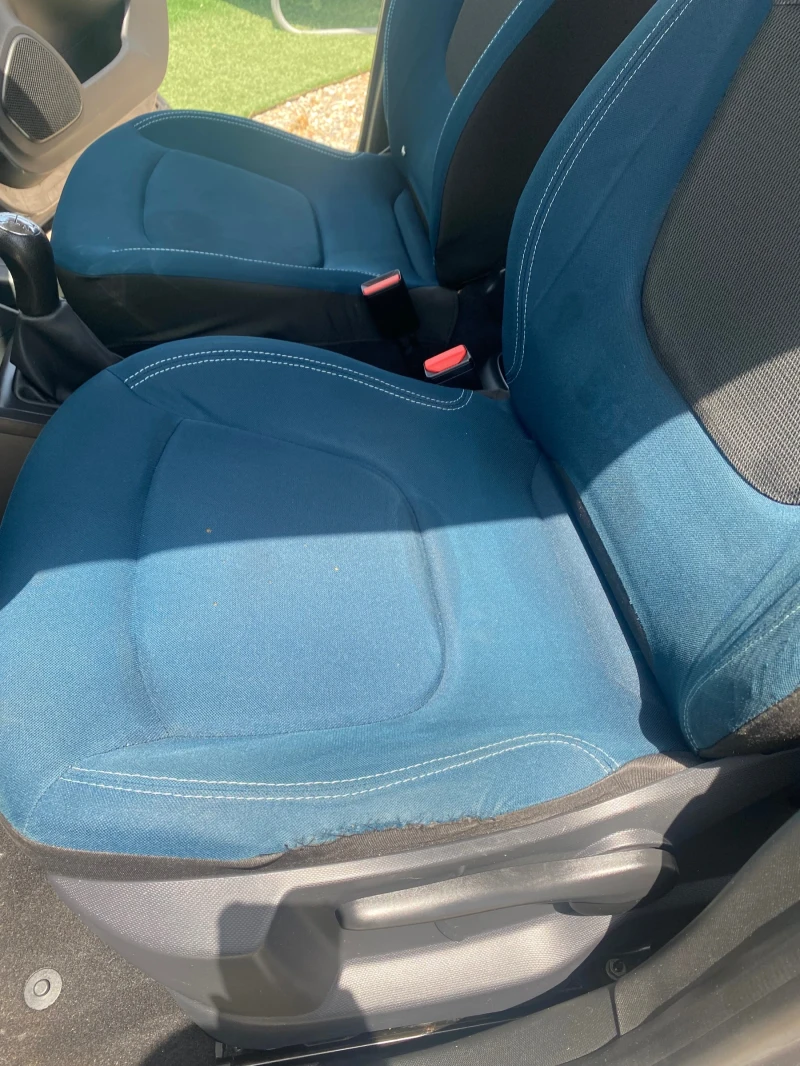 Renault Captur 1.5 DCI, снимка 13 - Автомобили и джипове - 50353661