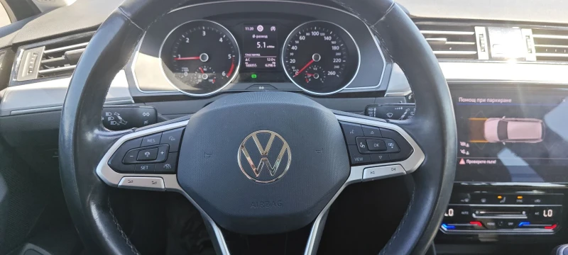 VW Passat, снимка 14 - Автомобили и джипове - 51706621