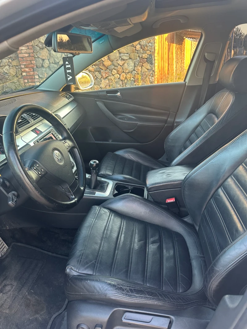VW Passat, снимка 10 - Автомобили и джипове - 52555987